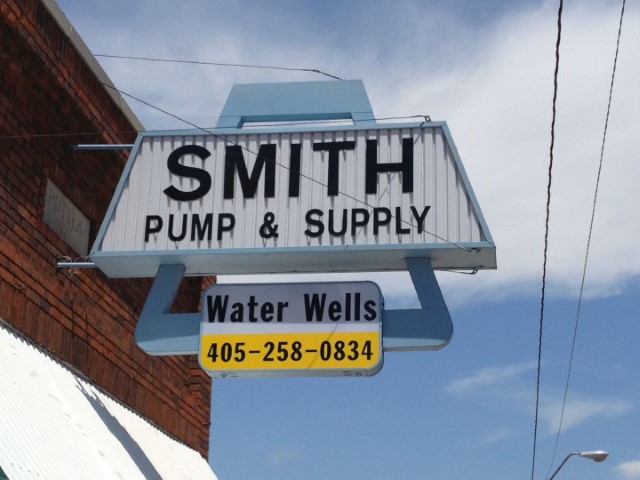 Smith Pump Sign